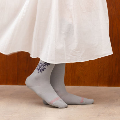 フラワー・ハイソックス